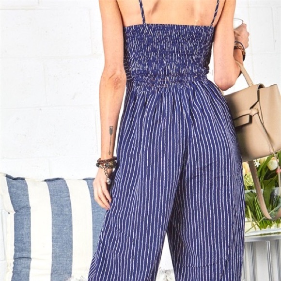 NEW ARRIVAL WOMEN’S NAVY SPAGHETTI STRAP STRIPE WIDE LEG PANTS JUMPSUIT - Picture 2 of 8
